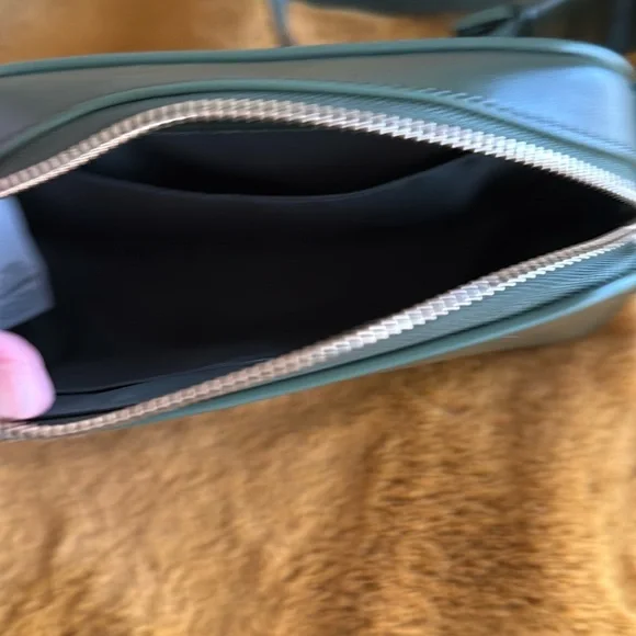 lululemon athletica Green Belt Bag Sleek Minimalist Design - Picture 3 of 7